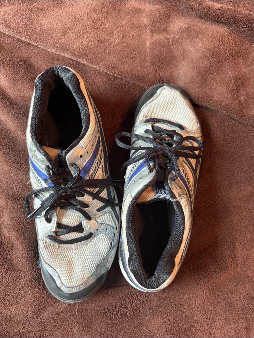 Asics Gray & Blue Men's Athletic Running Shoes